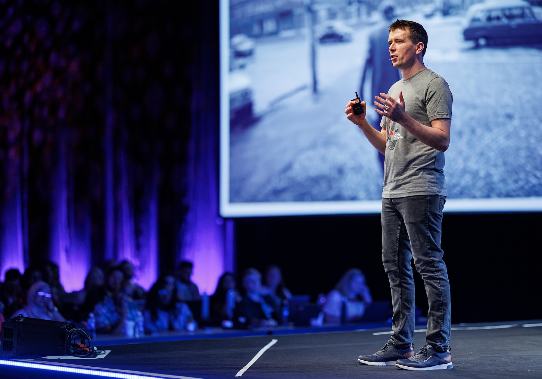 Tom Anthony speaking on stage at MozCon